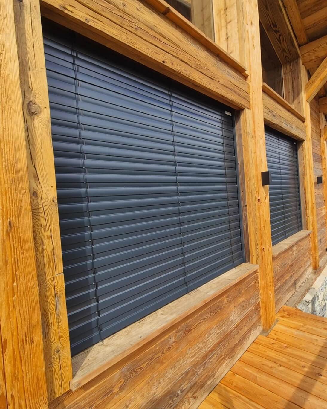 Installation de plusieurs Brise Soleil Orientable (BSO) et volet roulants