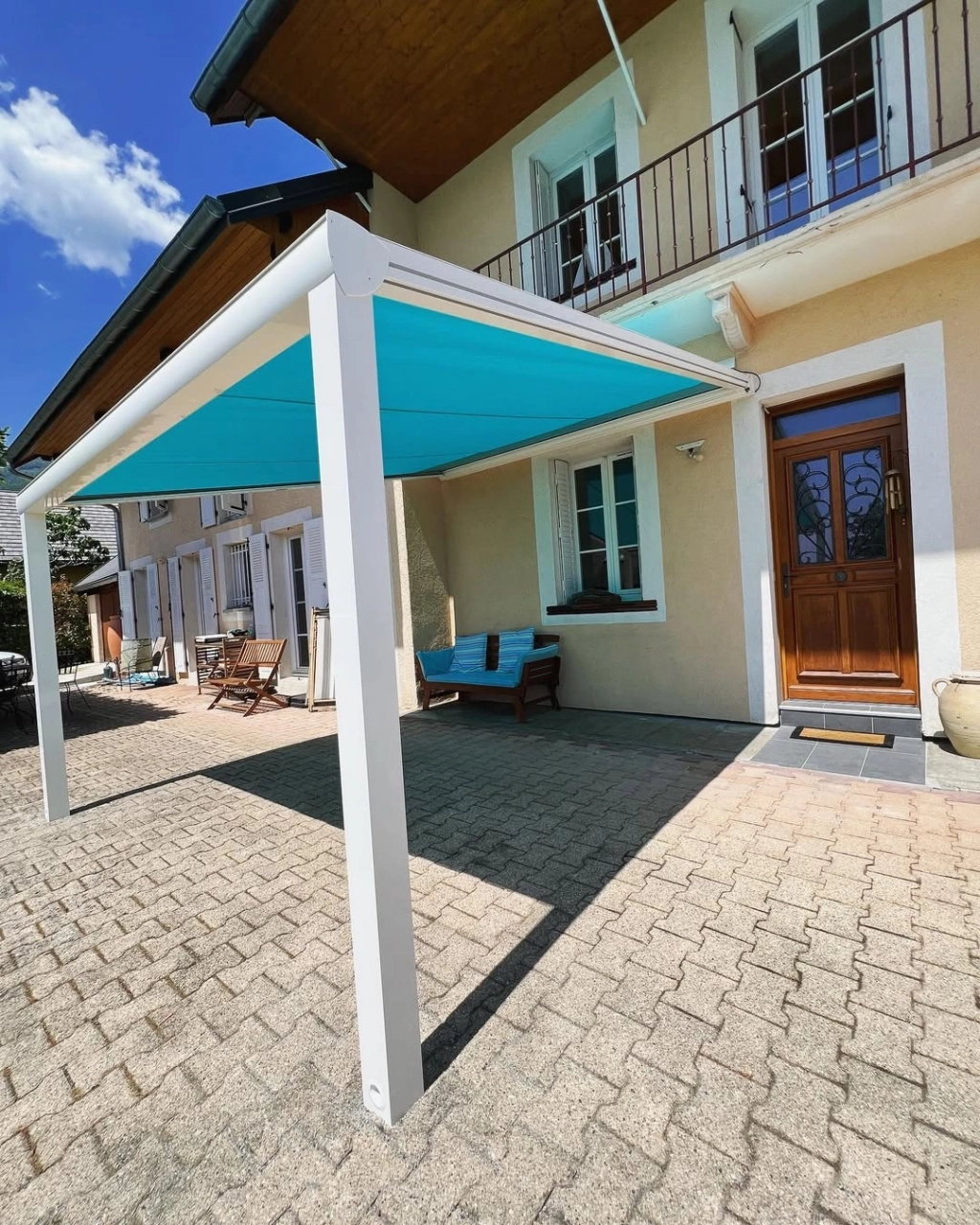 Pergola à toile