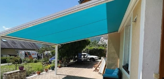 Concevez votre pergola à toile sur-mesure